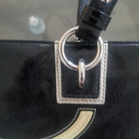 Cartera negra y beige marca coach,excelentes condiciones. - Picture 2 of 8
